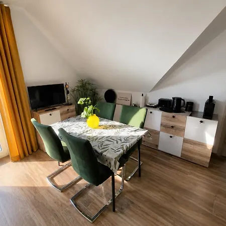 Modern With Balcony & Panoramic View * Tirschenreuth